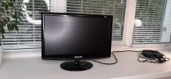 Samsung. 18.5" ����