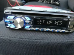Pioneer Carrozzeria DVH-570 ����