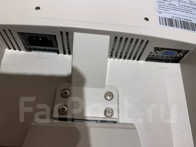 Samsung. 17" ����