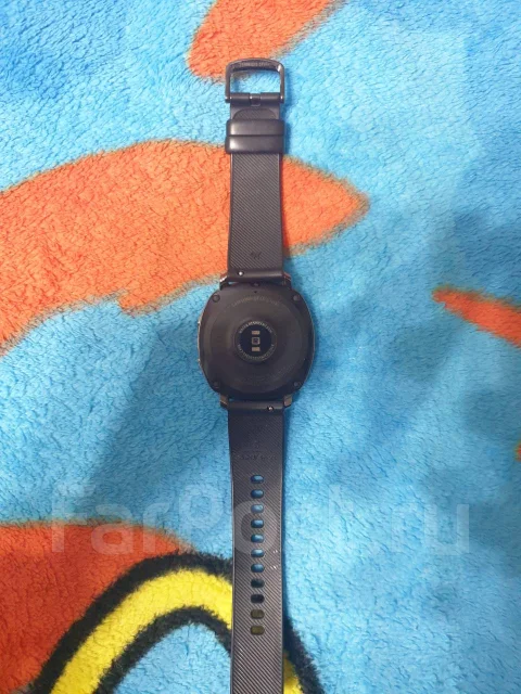 Samsung Gear Sport. GPS, NFC, IP68 ����