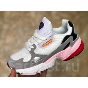 Adidas falcon outlet 39