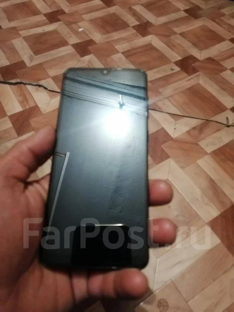 ������ ������� �31, 128��, 5000 ���. �����, ������, 3G, 4G LTE, Dual-SIM, NFC ����