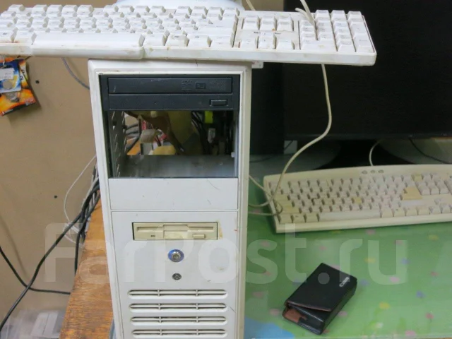 AMD Athlon XP 1600+ ����