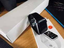 Apple Watch Series 4. GPS, NFC, SIM-�����, IP67, IP68 ����