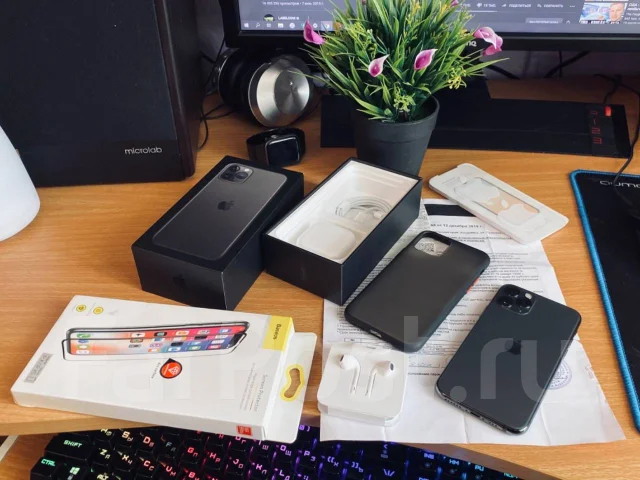 Apple iPhone 11 Pro. �/�, �����, 3G, 4G LTE, Dual-SIM, ����������, NFC ����