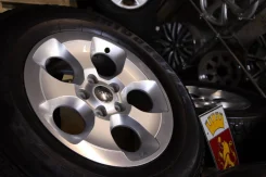 Jeep. 7.5x18", 5x127, ET44.5 ����