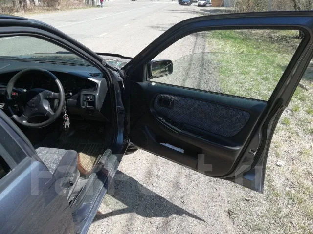 Nissan Bluebird. �������, ��������, 1.8, ������, 239����. �� ����
