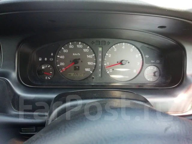 Nissan Bluebird. �������, ��������, 1.8, ������, 239����. �� ����