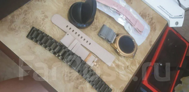 Samsung Galaxy Watch. GPS, NFC, IP67, IP68 ����
