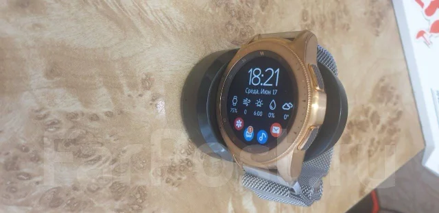 Samsung Galaxy Watch. GPS, NFC, IP67, IP68 ����