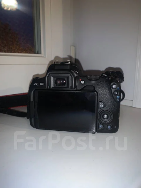 Canon EOS 200D. 20 � ����� ��, ���: 3� ����