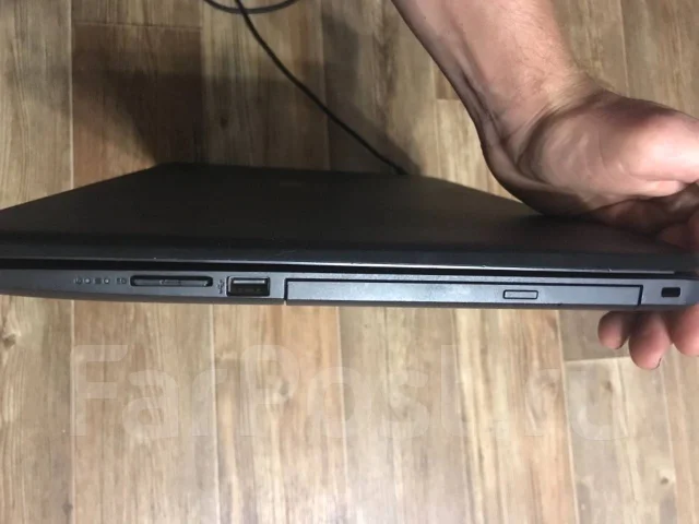 HP 17-ak040ur. 17.1", 2,5����, ��� 4 ��, ���� 500���, WiFi: 1, Bluetooth: 1, ����������� �� 10��. ����