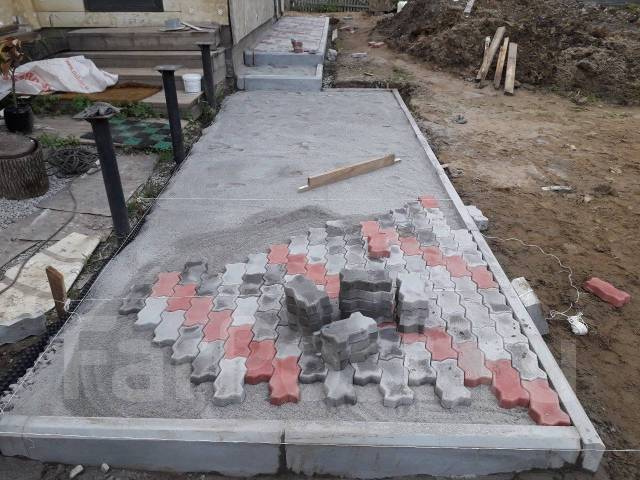 Благоустройство, укладка тротуарной плитки, отмостка, дренаж в Хабаровске