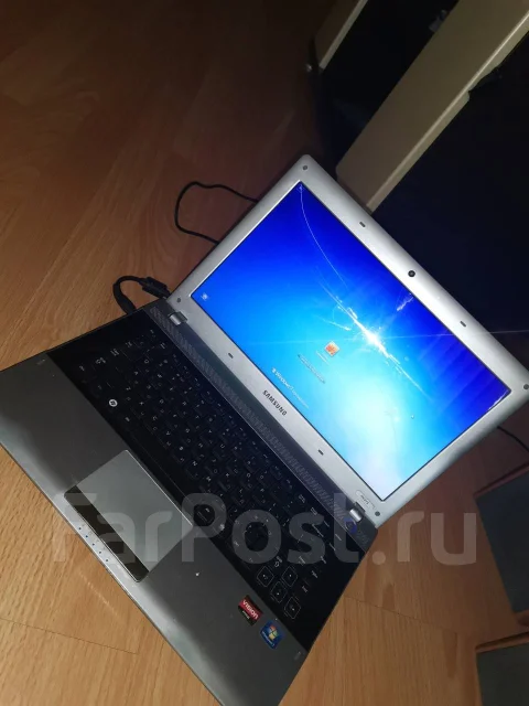 Samsung RV415. 14", 1,6����, ��� 2048 ��, ���� 500���, WiFi: 1, Bluetooth: 1, ����������� �� 3��. ����