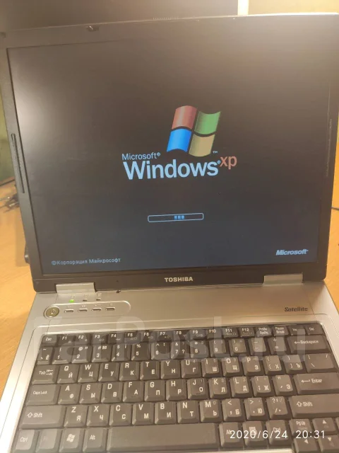 Toshiba Satellite L20. 15", 1 860����, ��� 512 ��, ���� 60���, WiFi: 1, Bluetooth: 1, ����������� �� 1��. ����
