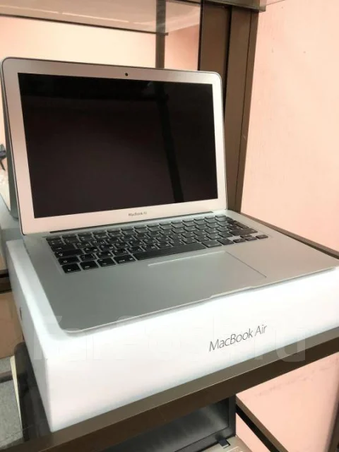 Apple MacBook Air 13 2017 Mid. ��� 8 �� ����