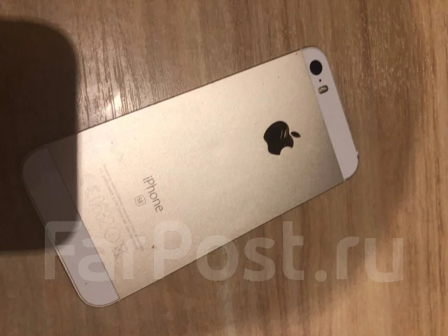 Apple iPhone SE. �/� ����