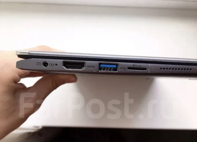 Acer Spin 1. 11.6", 2,5����, ��� 4 ��, ���� 128���, WiFi: 1, Bluetooth: 1, ����������� �� 8��. ����