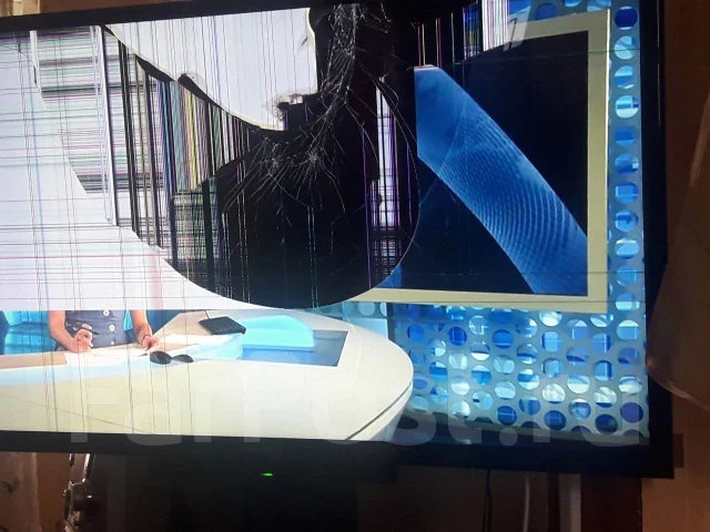 Sony KDL-32R413. LED ����