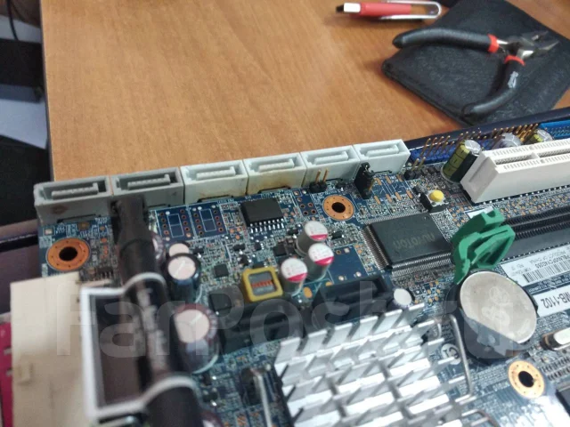 LGA2011 ����