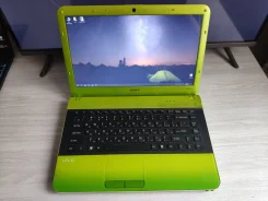 Sony VAIO VPC-EA. 14", 2,5����, ��� 8 ��, ���� 750���, WiFi: 1, Bluetooth: 1, ����������� �� 3��. ����
