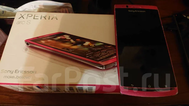 Sony Ericsson Xperia Arc S. �/�, �� 8 ��, �������, 3G ����