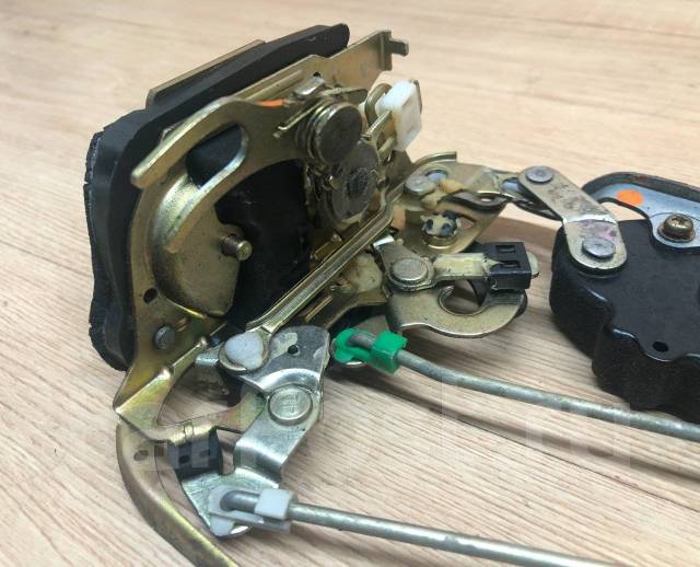 замок задней двери - Toyota Chaser (90), 2,5 л, 1994 года своими руками DRIVE2