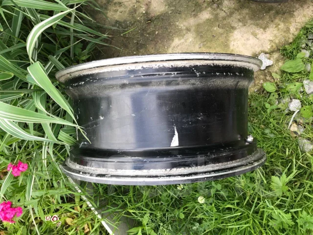 Jawa. x17", 5x100 ����