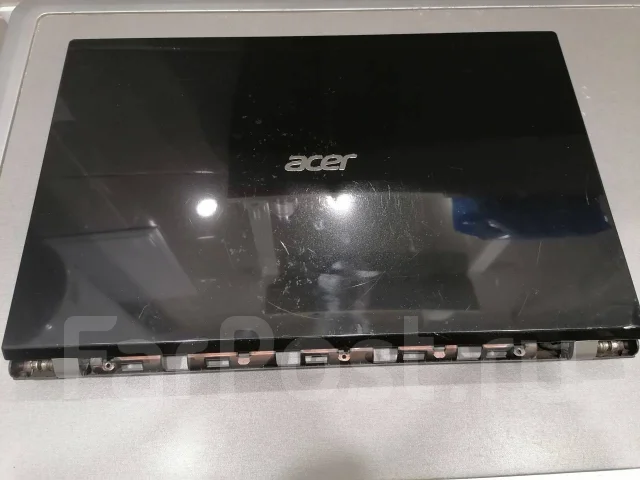 Acer Aspire V3-551. 15.6", 3,2����, ��� 6 ��, WiFi: 1, Bluetooth: 1, ����������� �� 1��. ����