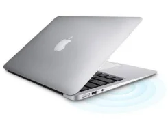 Apple MacBook Air 11. 11", 1,4����, ��� 2048 ��, ���� 60���, WiFi: 1, Bluetooth: 1, ����������� �� 9��. ����