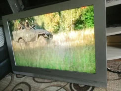 Panasonic Viera TX-R32LE8. LCD (��) ����
