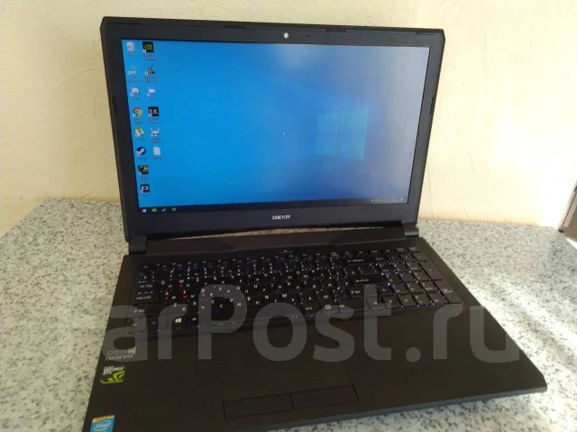 DEXP Achilles. 15.6", 3,5����, ��� 8 ��, ���� 1 250���, WiFi: 1, Bluetooth: 1, ����������� �� 4��. ����