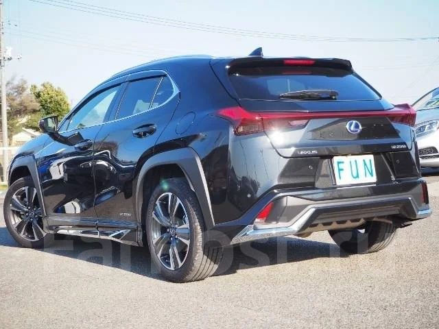 Lexus UX250h. ��������, ��������, 2.0 (146��.�.), ������, 9 000����. ��, �/�. ��� ����� �� ������������ ����
