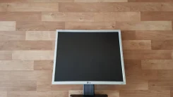 LG. 19" ����