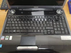 Toshiba Satellite P305D. ��� 1024 ��, WiFi, Bluetooth ����