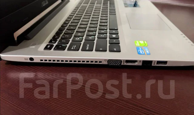 Asus K56C. 15.6", 1,8����, ��� 4 ��, ���� 149���, WiFi: 1, Bluetooth: 1 ����