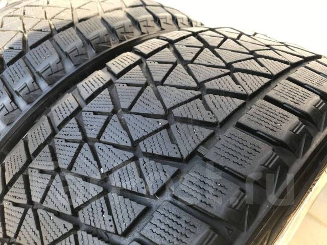 Bridgestone blizzak dm v2. Автомобильная шина Bridgestone Blizzak DM-v2 235/55 r20 102t зимняя. Бриджстоун DM-v2 235 55 18. Bridgestone 235/55r20 102t Blizzak DM-v2 TL. Blizzak DM-v2 235/55 r0 105t.
