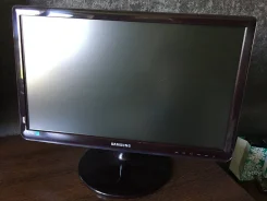 Samsung. 23" ����