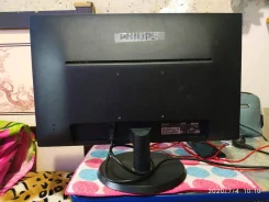 Philips. 21.5" ����