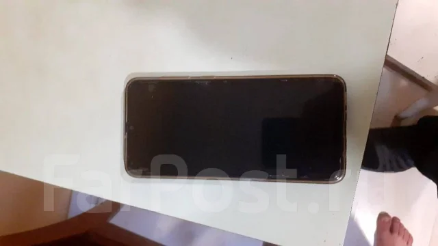 Samsung Galaxy A70. �/�, ������, 4G LTE ����
