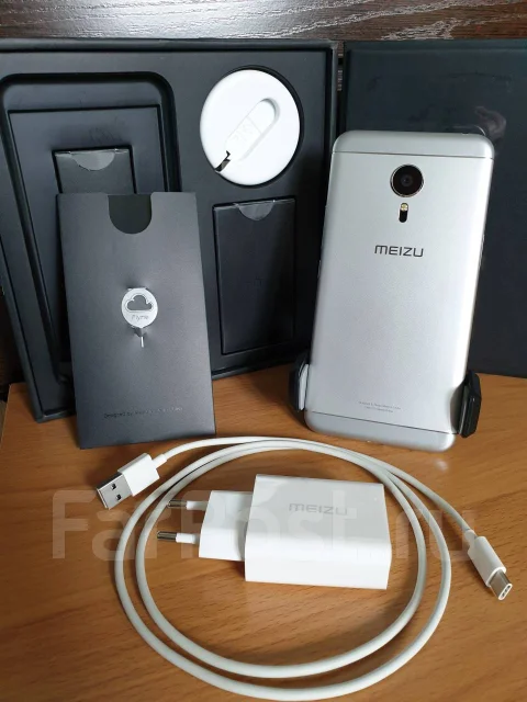 Meizu PRO 5. �/�, �����, 4G LTE, Dual-SIM, NFC ����