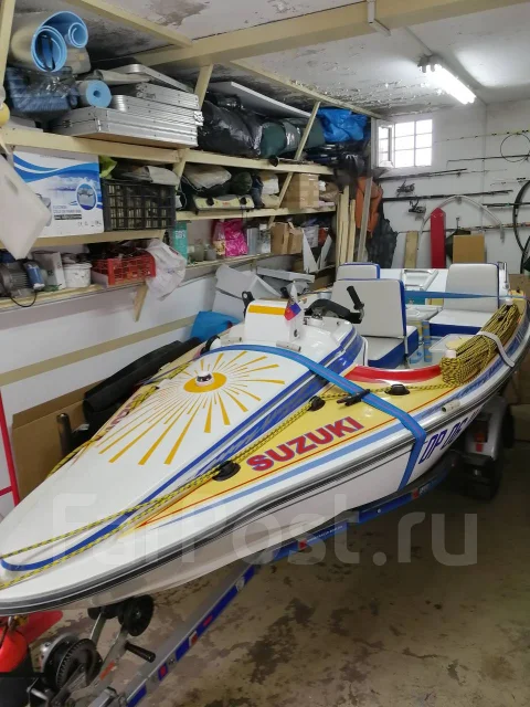 Suzuki. 1989 ���, ����� 4,1��., ��������� ������������, 50��.�., ������ ����