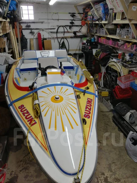 Suzuki. 1989 ���, ����� 4,1��., ��������� ������������, 50��.�., ������ ����