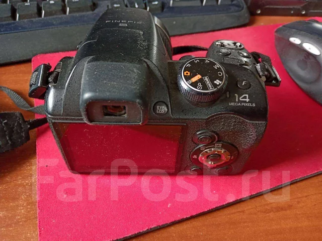 Fujifilm FinePix S4000. 10 - 14.9 ��, ���: 14� � ����� ����