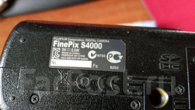 Fujifilm FinePix S4000. 10 - 14.9 ��, ���: 14� � ����� ����