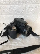 Fujifilm FinePix S4300. 10 - 14.9 ��, ���: 14� � ����� ����