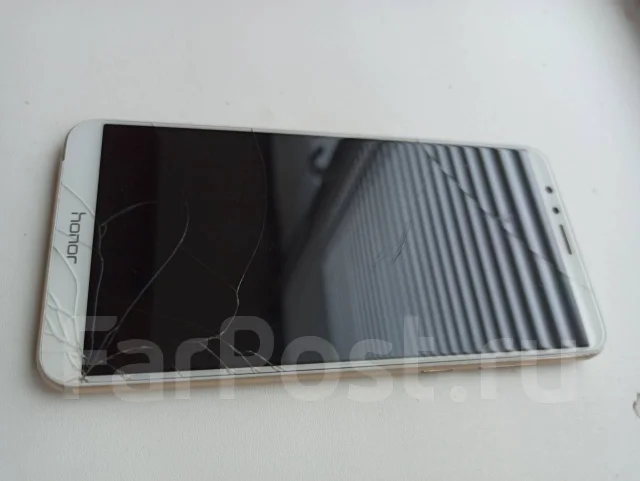 Honor 7X. �/�, �������, �����������, 3G, 4G LTE, Dual-SIM ����