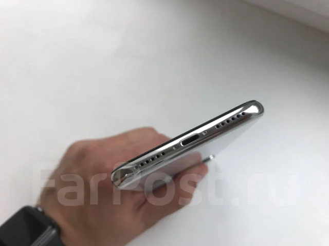 Apple iPhone X. �/�, 3G, 4G LTE, NFC ����