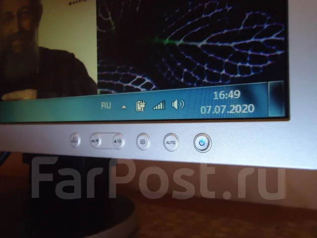 Samsung. 22", ���������� �� (LCD, LED, QLED) ����