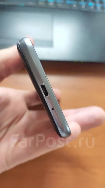 Samsung Galaxy J1 2016. �/�, ������, 3G, 4G LTE, Dual-SIM ����